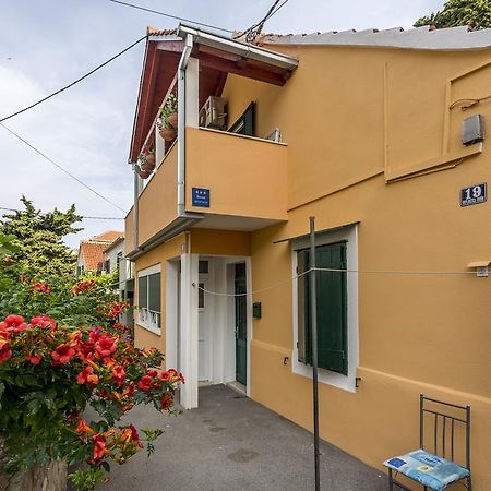חוואר Apartments Sara מראה חיצוני תמונה